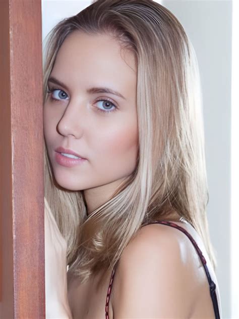 katja clover|Katya Clover (Model) Age, Height, Weight, Wiki, Biography,。